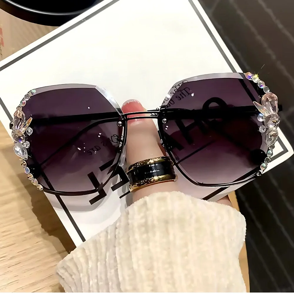 Glitzy Sunglasses Black Sunnies Summer Shades Rhinestones
